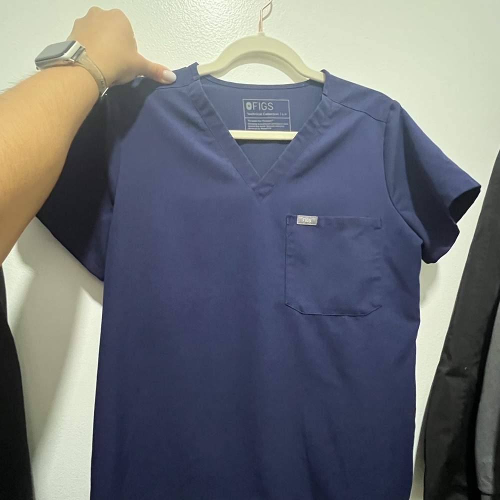 Figs Catalina women Navy Blue Scrub Shirt
